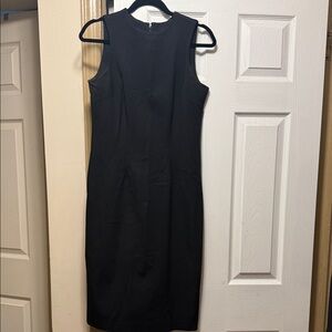 Elegant Black Sleeveless Dress